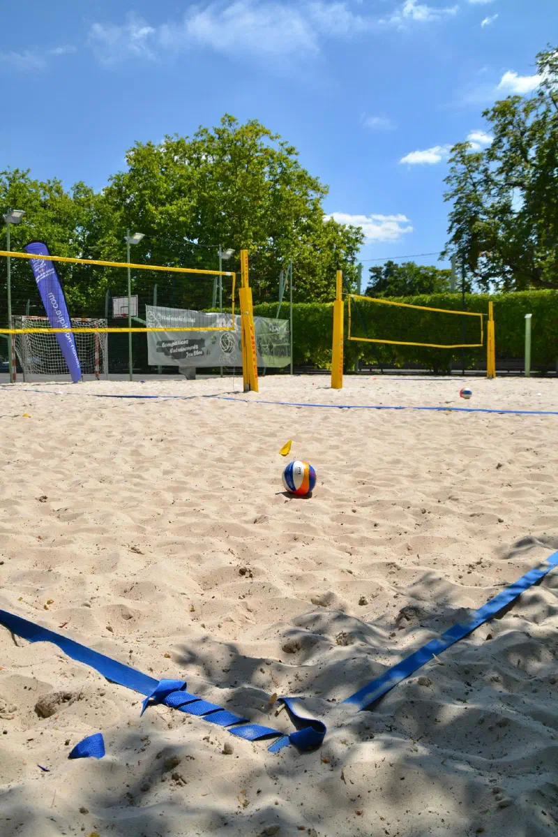 Photo 2 de la galerie Beach volley à Nogent-sur-Marne - Section Beach du VCN